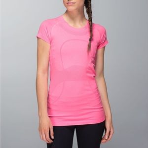 Lululemon Swiftly Tech Short Sleeve in neon pink